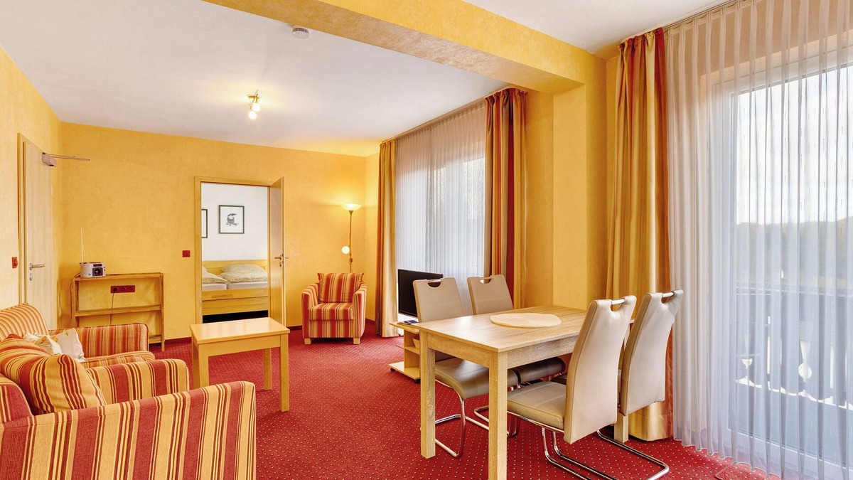 Stryck Apartment | Apartment 'Haus Erika - Ferienwohnung 1' with Shared Garden, Balcony and Wi-Fi