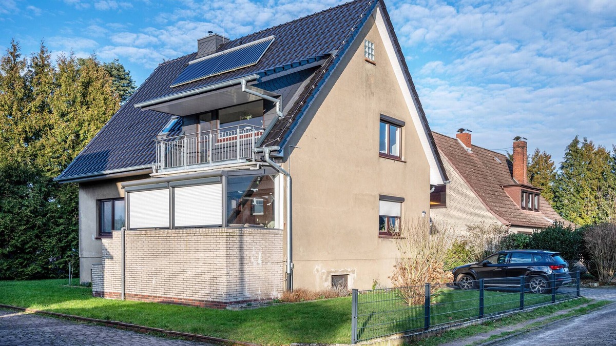 Sittensen Apartment | Apartment 'Haus Heidorn' with Balcony and Wi-Fi