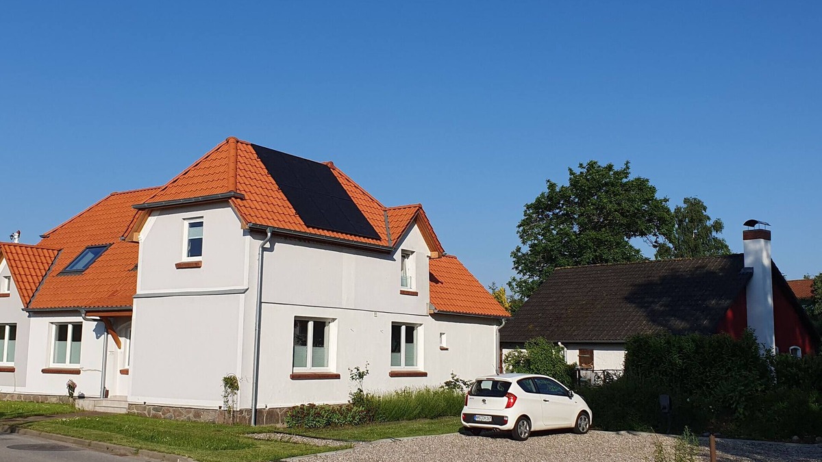Kalkhorst Apartment | Apartment 'Haus Hinz 3-Zi Fe-Wo An Der Ostsee' with Shared Terrace, Shared Garden and Wi-Fi