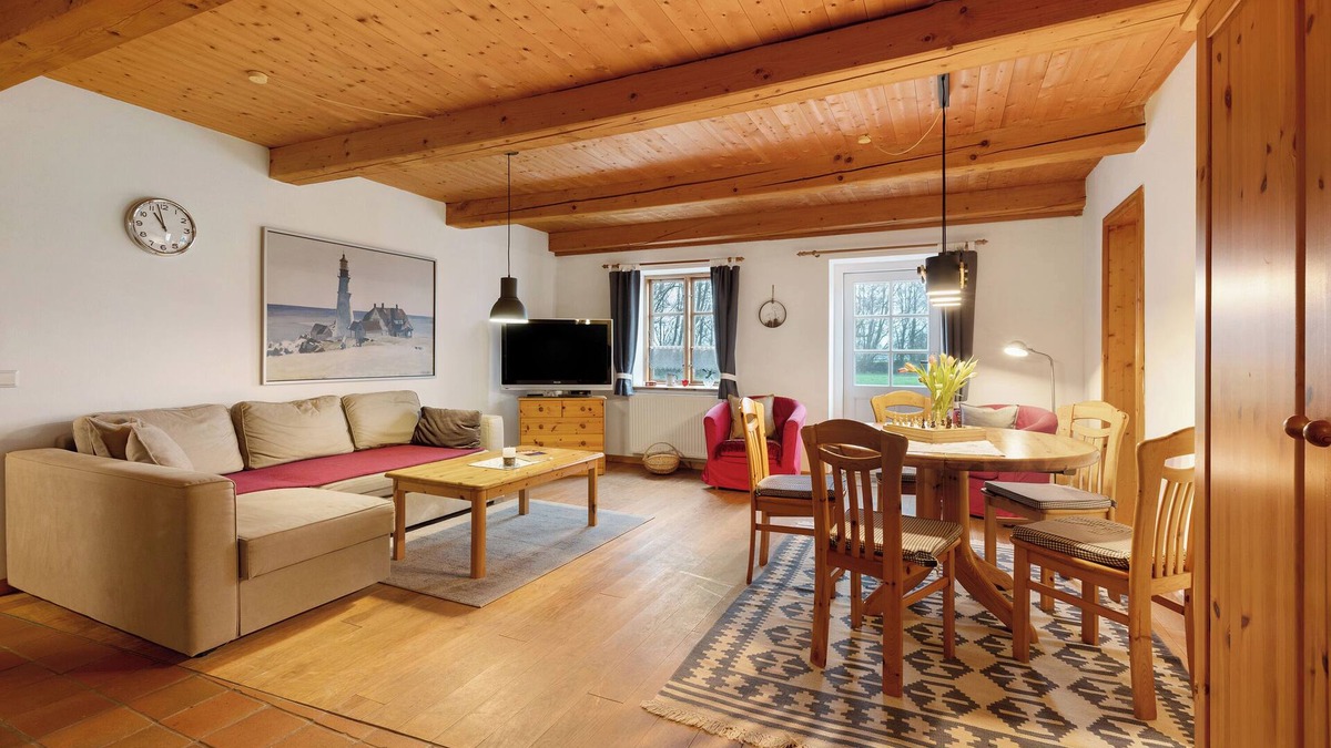 Hillgroven Apartment | Apartment 'Haus Mühlenhof 4' with Private Terrace, Shared Garden and Wi-Fi