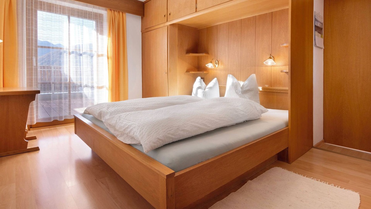 Burgusio Apartment | Apartment 'Haus Peer B3' with Mountain View, Private Terrace and Wi-Fi
