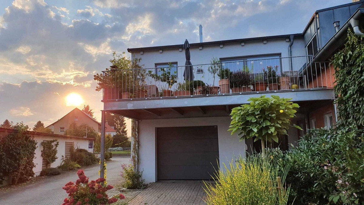 Sinzing Apartment | Apartment 'Haus Rosenbusch' with Private Terrace, Shared Garden and Wi-Fi