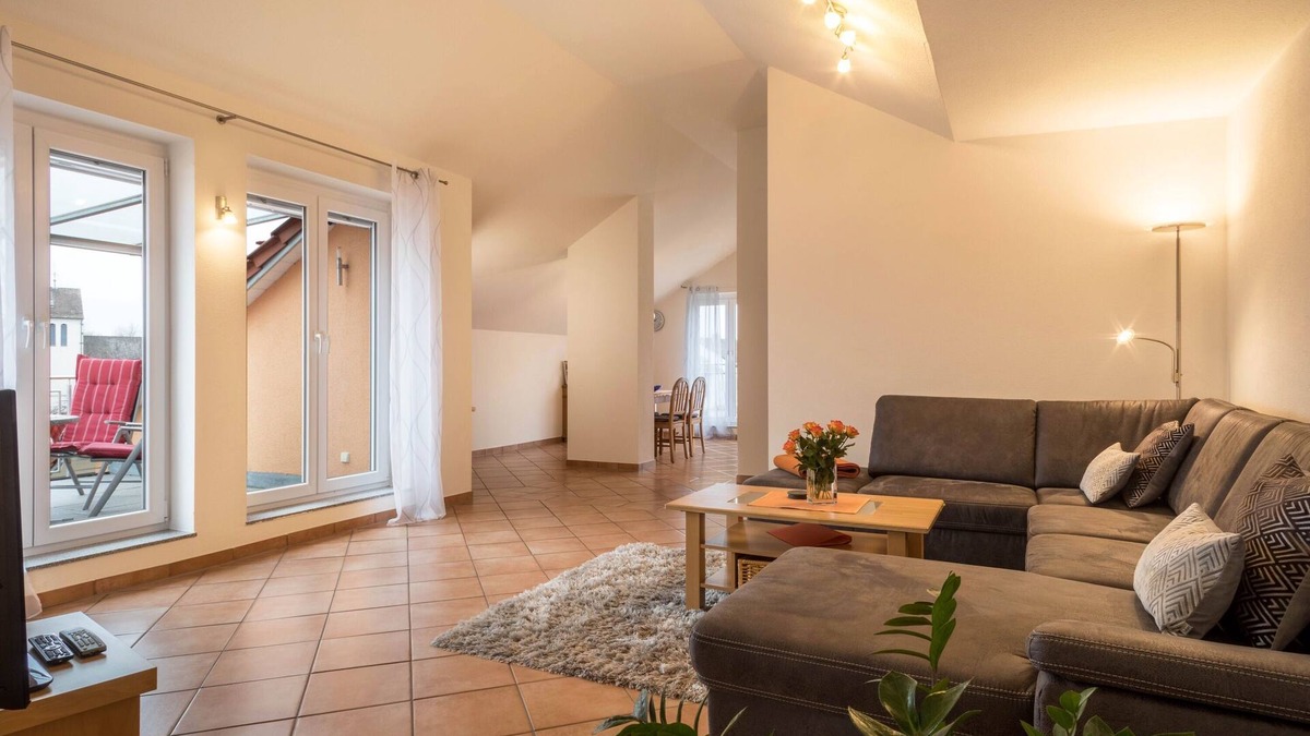 Wasserburg Apartment | Apartment 'Haus Sonnenseite Pfänder' with Mountain View, Balcony and Wi-Fi