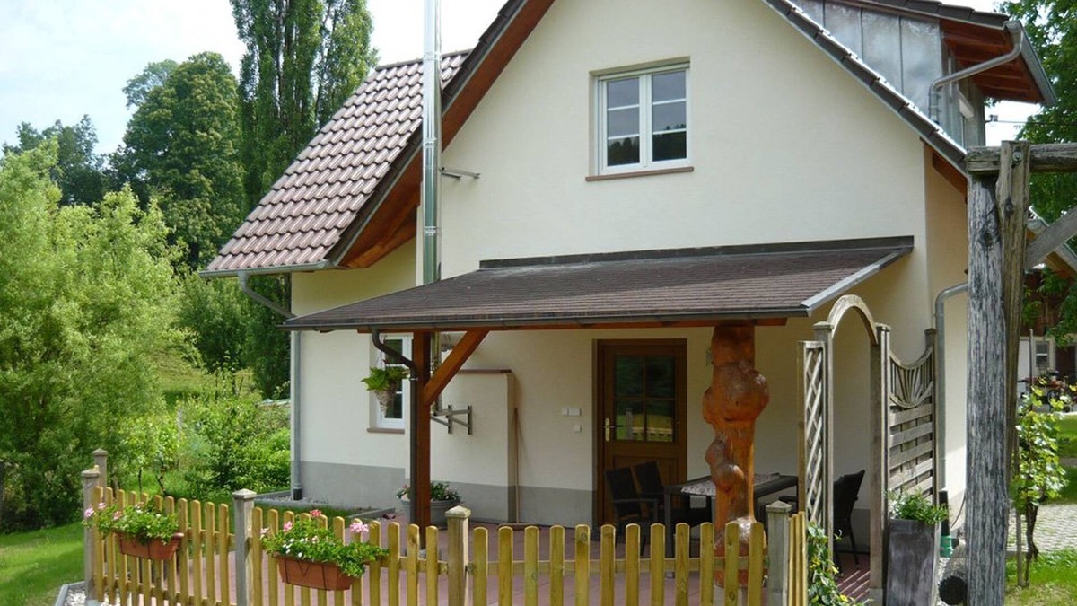 Fohrental Apartment | Apartment 'Haus' with Private Terrace, Shared Garden and Wi-Fi