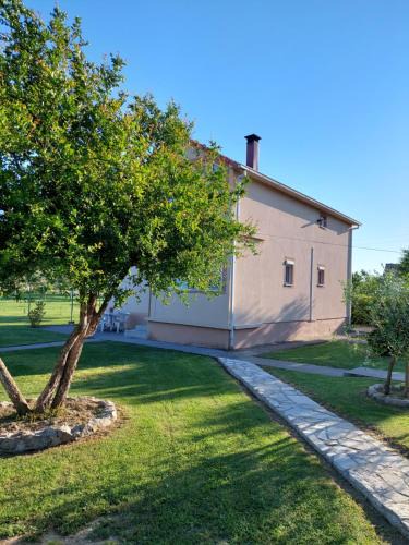 Bijelo Polje Municipality Apartment | Apartment Helena Airport