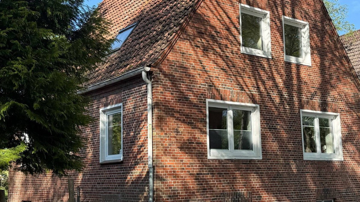 Emden Apartment | Apartment 'Herrentor' with Private Terrace, Private Garden and Wi-Fi