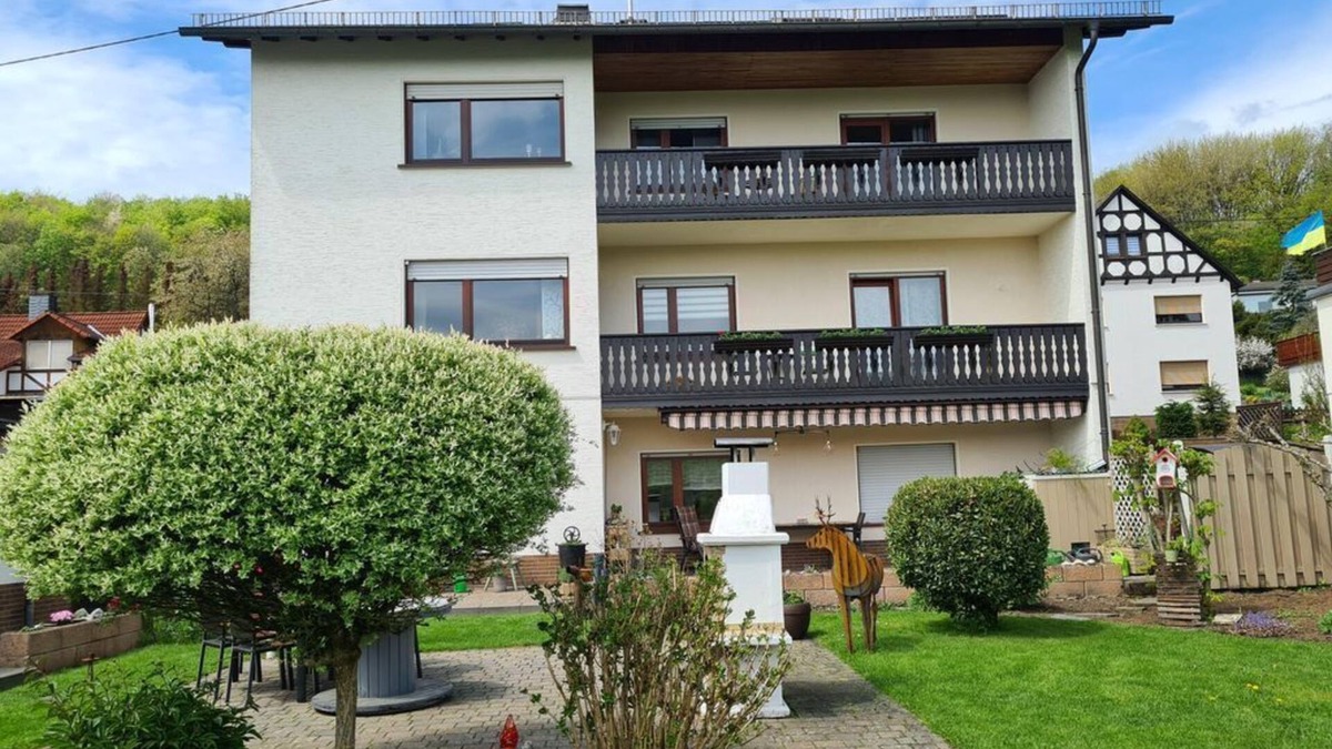 Gemunden Apartment | Apartment Hessenblick - 2 bedroom apartment, shower and bath, WC,