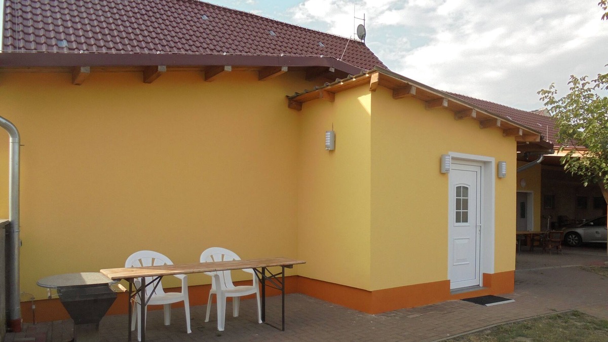 Falkenberg Apartment | Apartment Hildegard modern furnished and close to the recreation area Kiebitz See
