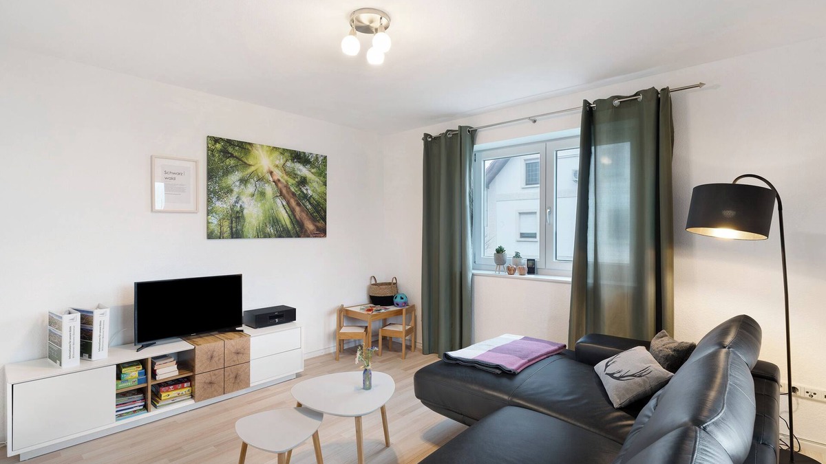 Zusenhofen Apartment | Apartment 'Hildas Plätzchen' with Private Terrace and Wi-Fi