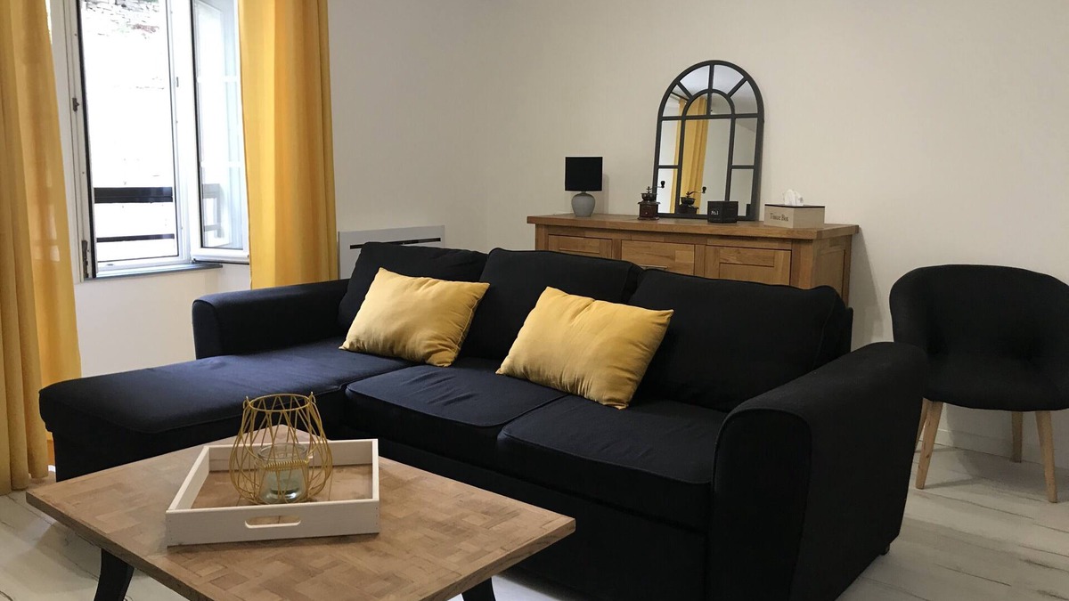 Neufchateau Apartment | Apartment historic center Neufchâteau