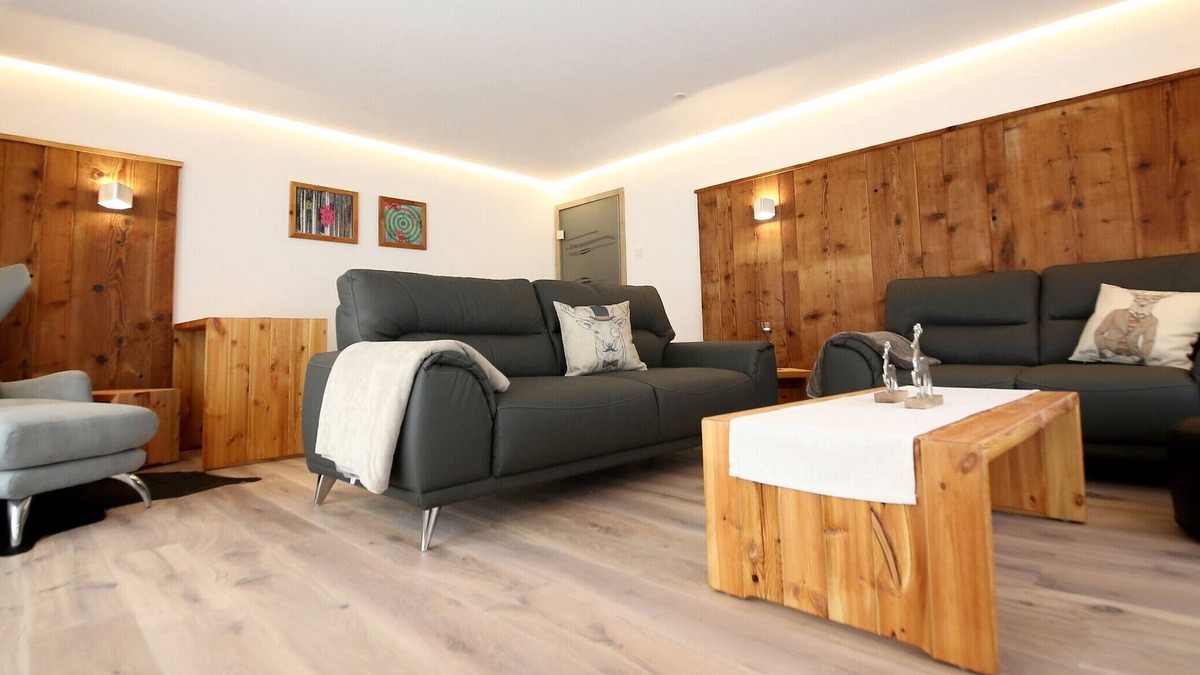 Unterkirnach Apartment | Apartment 'Holzwieb' with Private Terrace, Shared Garden and Wi-Fi