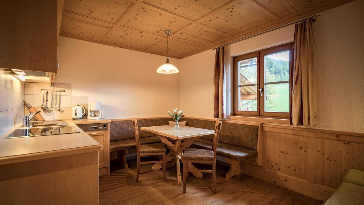Innervillgraten Apartment | Apartment House Gutwenger surrounded by the Dolomites
