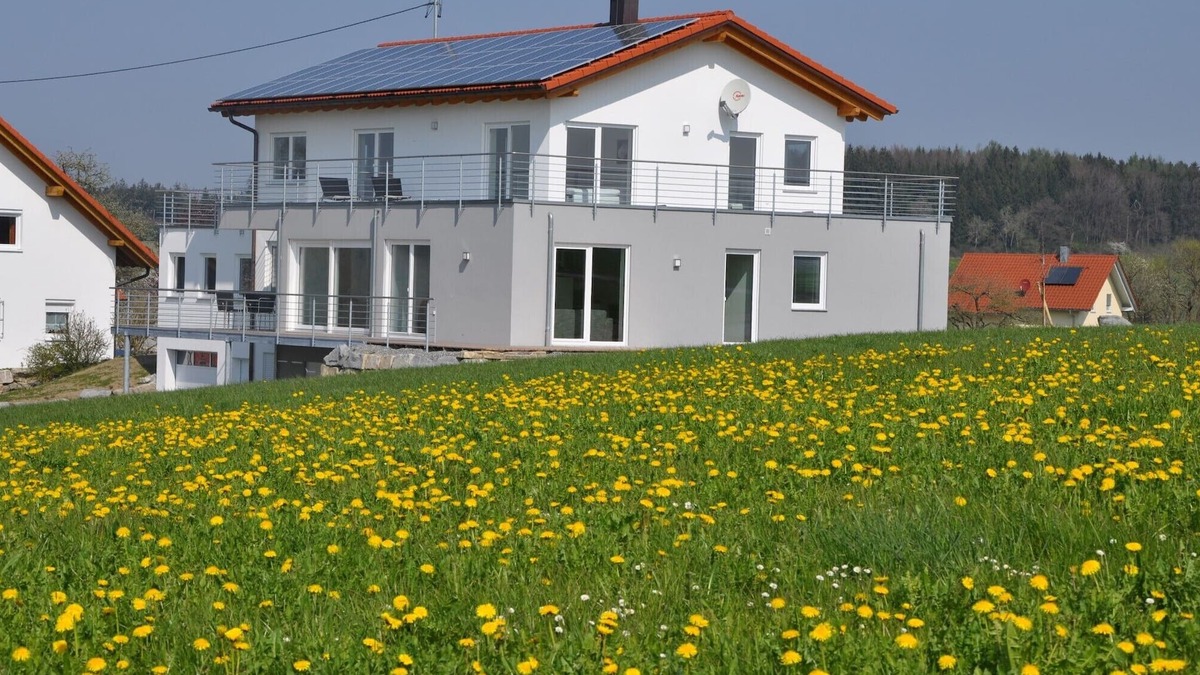 Bad Waldsee Apartment | Apartment house Bad Waldsee, Apartment III