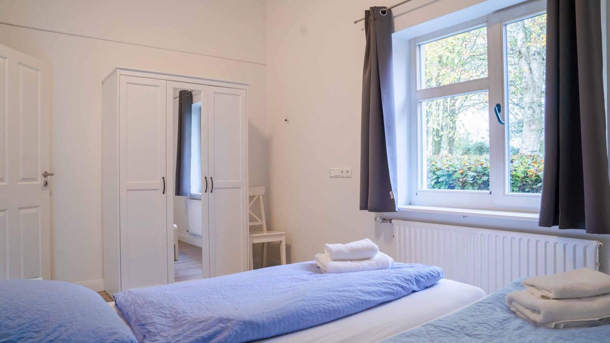 Esgrus Apartment | Apartment house Brunsholm apartment 9 with garden access