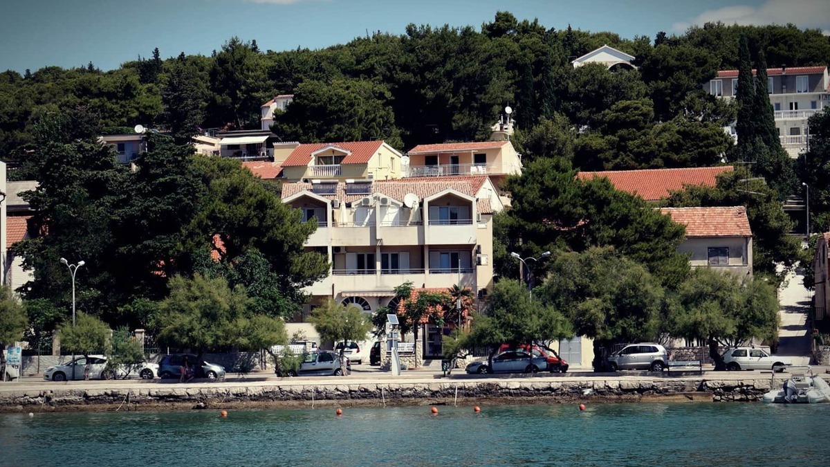 Tijesno Apartment | Apartment house Kosirina-Tisno