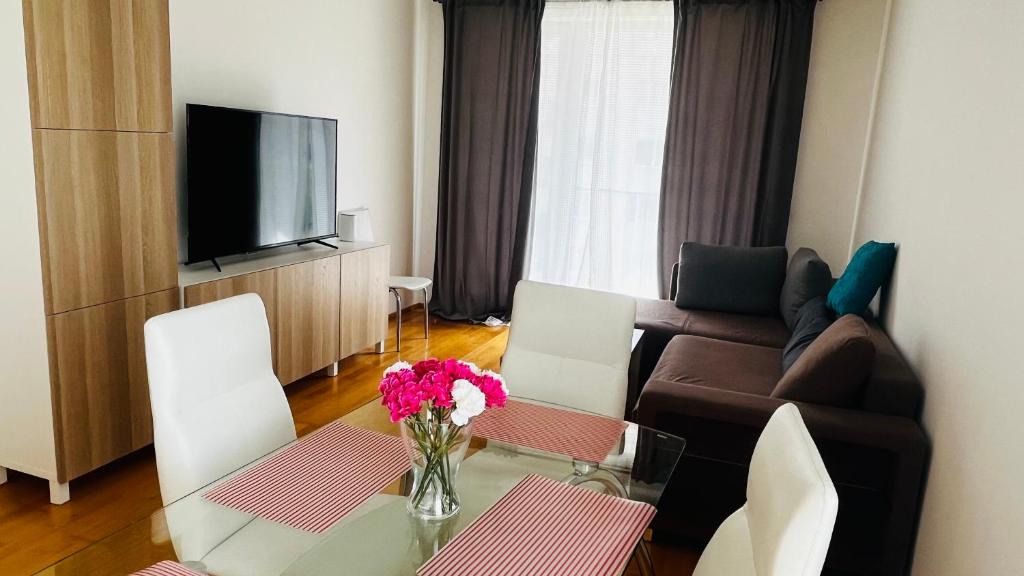 Prague 13 Apartment | Apartment Hurka - 15 min do centra, garaz