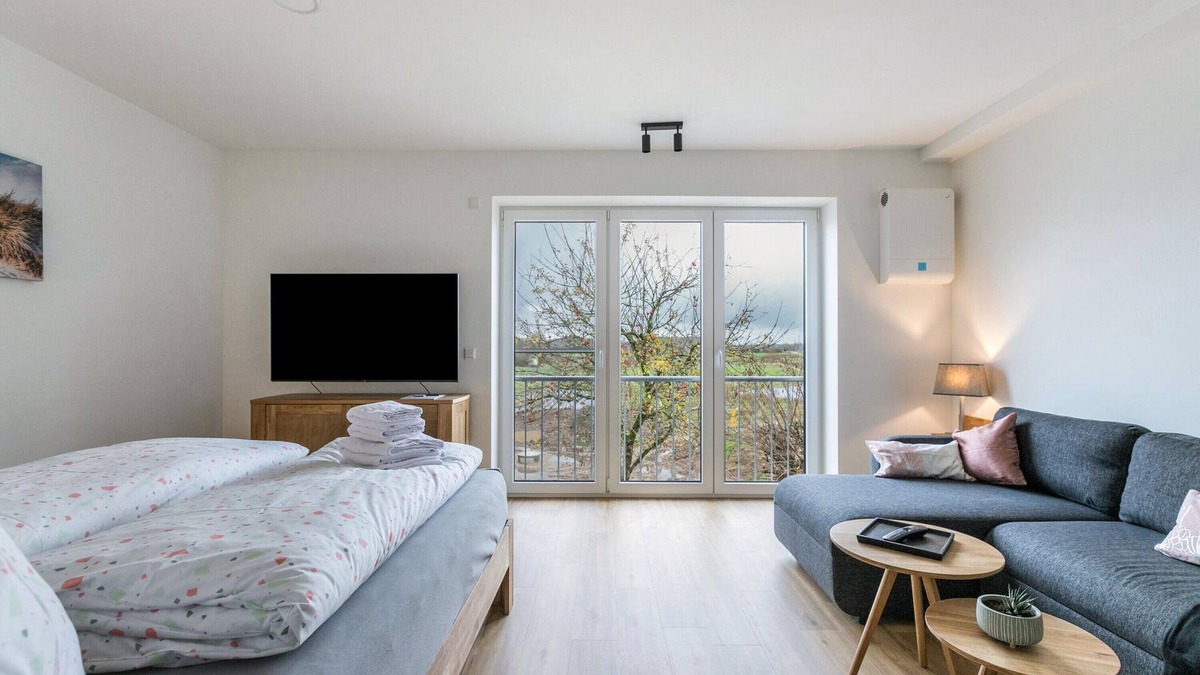 Husbyholz Apartment | Apartment 'Husbyries 11' with Shared Garden and Wi-Fi