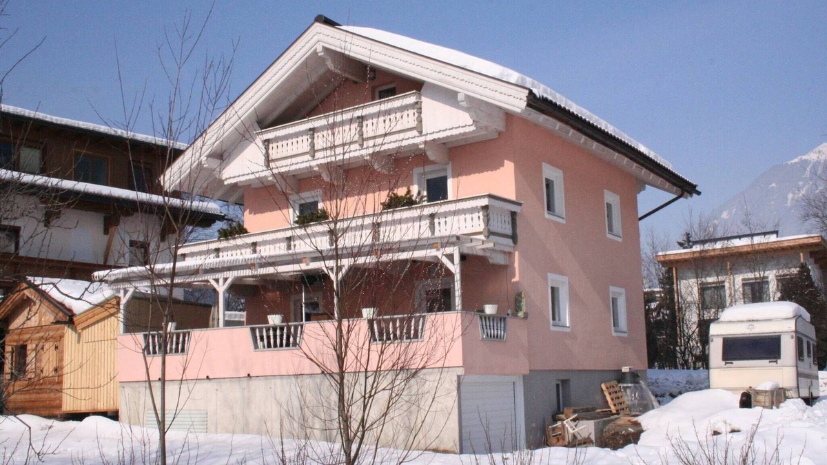 Zillertal Apartment | Apartment in Aschau near Ski Hochzillertal