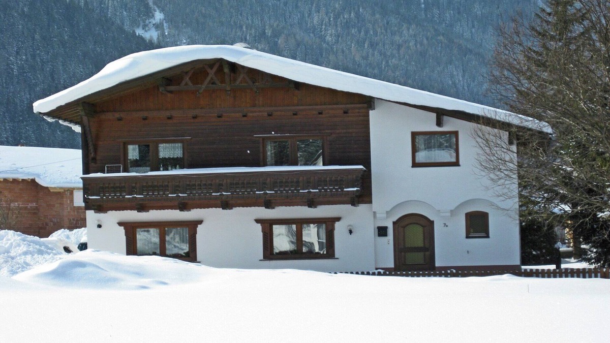 Pettneu am Arlberg Apartment | Apartment in Pettneu near St. Anton Ski Slopes