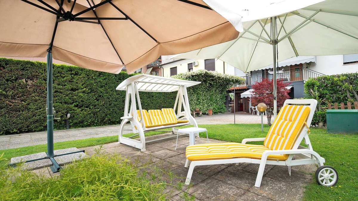 Spinea Apartment | Apartment 'Il Gelsomino' with Shared Terrace, Wi-Fi and Air Conditioning