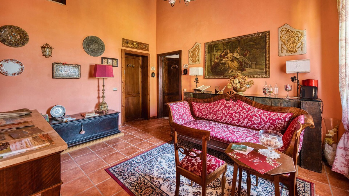 Pietrauta Apartment | Apartment 'Il Grappolo E La Rosa Centifolia' with Shared Garden and Wi-Fi