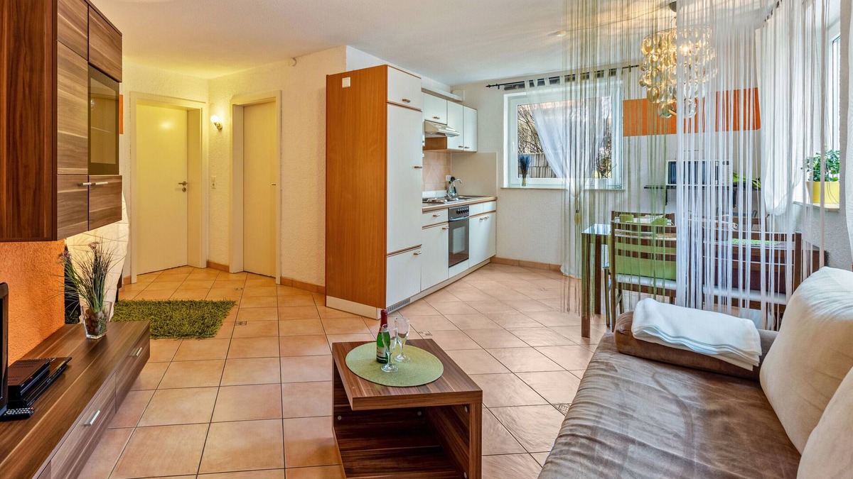 Donaueschingen Apartment | Apartment "Im Holzhaus" with Private Terrace & Wi-Fi