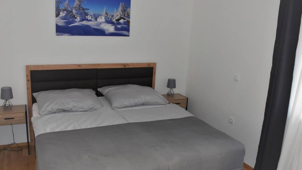 Oeblarn Apartment | Apartment im Sonnendorf - Apartment: 2 Schlafräume, Bad mit Dusche, Extra WC