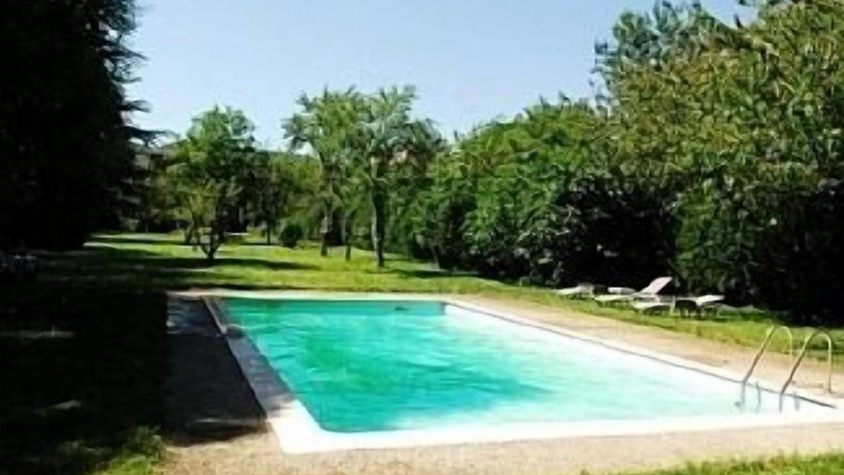 Chalabre Apartment | Apartment in 17th Century Residence in Chalabre