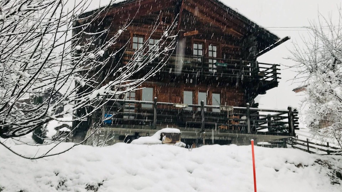 Versegeres Apartment | Apartment in a historic chalet near Verbier