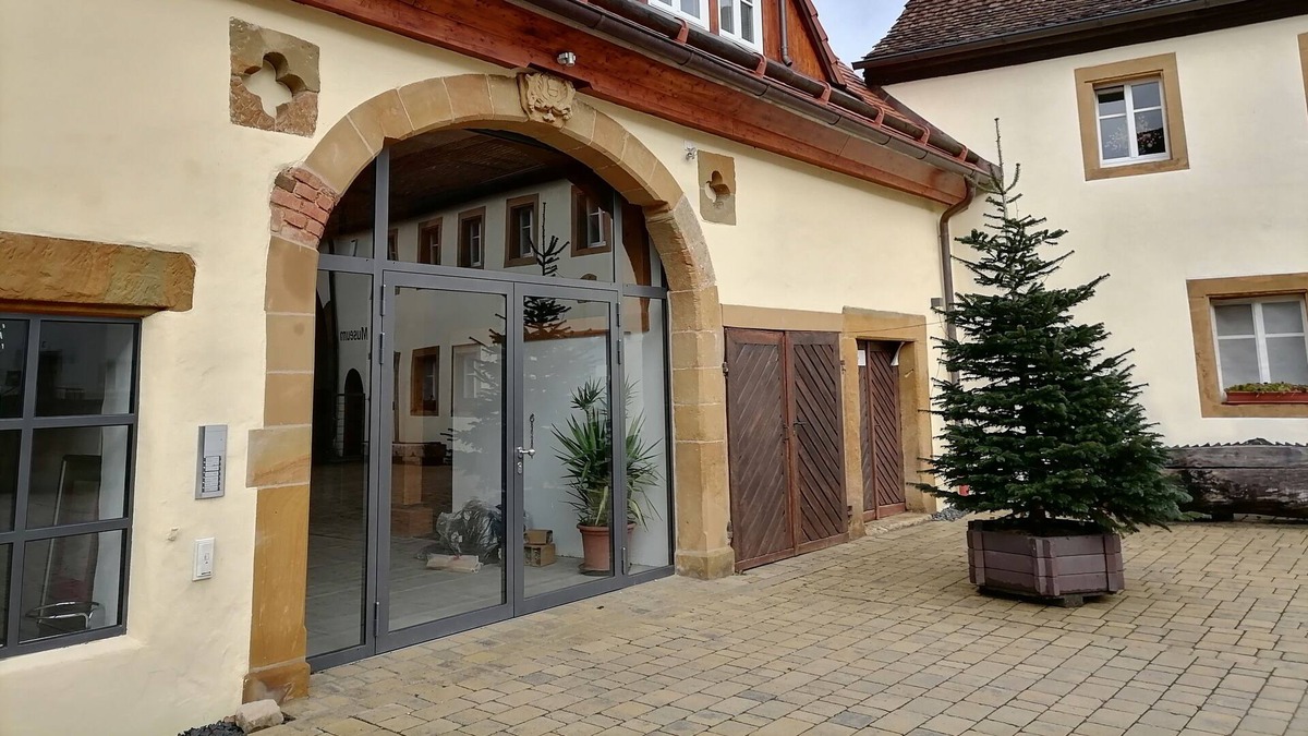Laucheim Apartment | Apartment in a historical building
