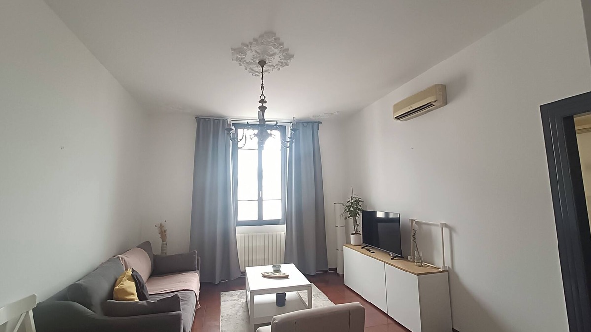 Portello Apartment | Apartment in a historic building, next to shopping center and park of Portello