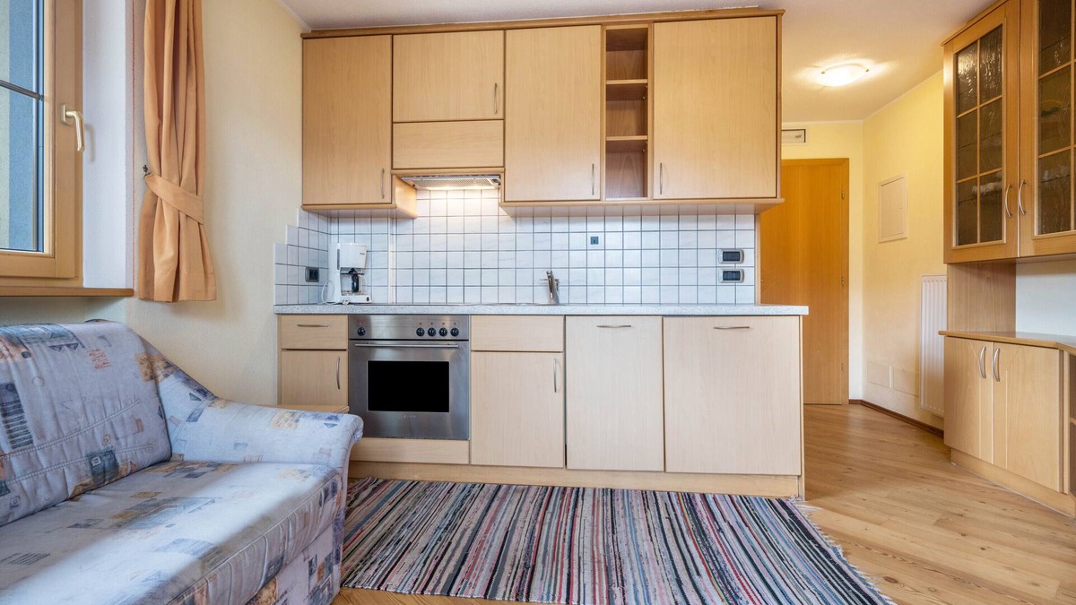 Valdaora di Sopra House | Apartment In A Hotel 'Residence Oberhauser Apt 6' with Mountain View, Shared Terrace and Wi-Fi