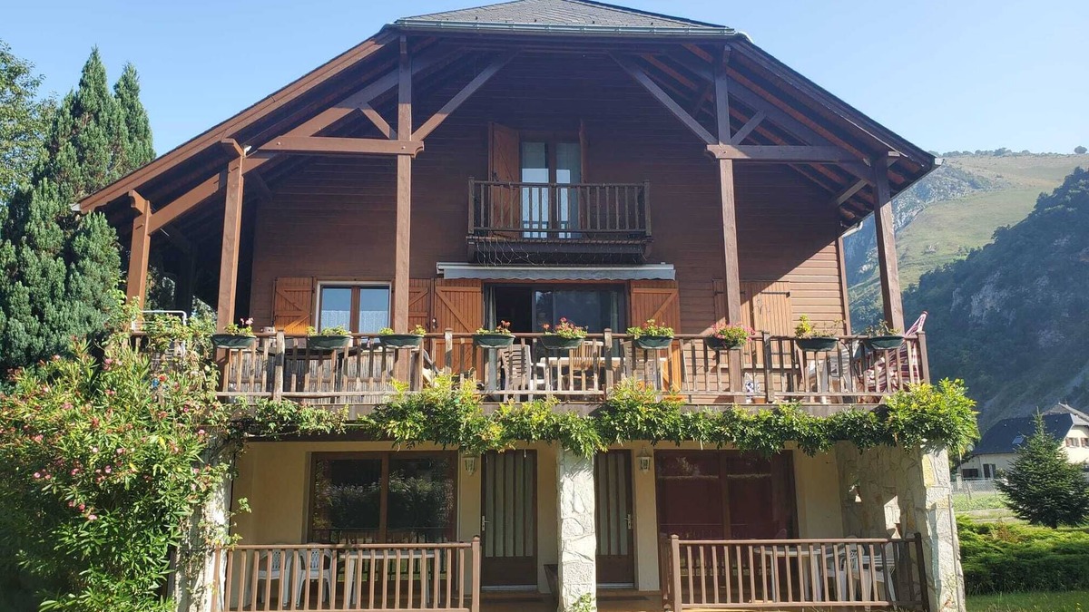 Aste-Beon Apartment | Apartment in a mountain chalet