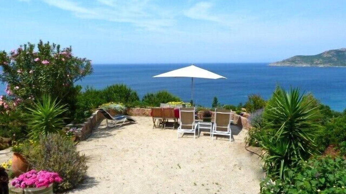 Galeria Apartment | Apartment in a quiet neighbourhood with view of the sea and mountain