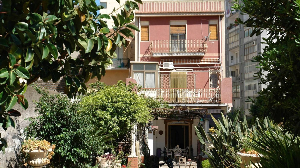 Monte Po-Nesima-San Leone-Rapisardi Apartment | Apartment in a small villa with garden in Catania