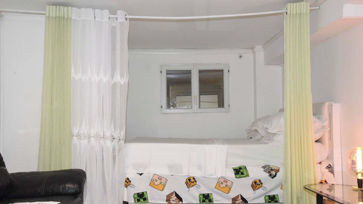 Bondy Apartment | Apartment in a Villa, Tourist Accomodation Grand Paris
