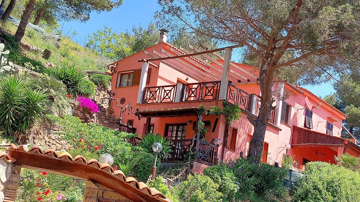 Rio nell'Elba Apartment | apartment in an Orange villa