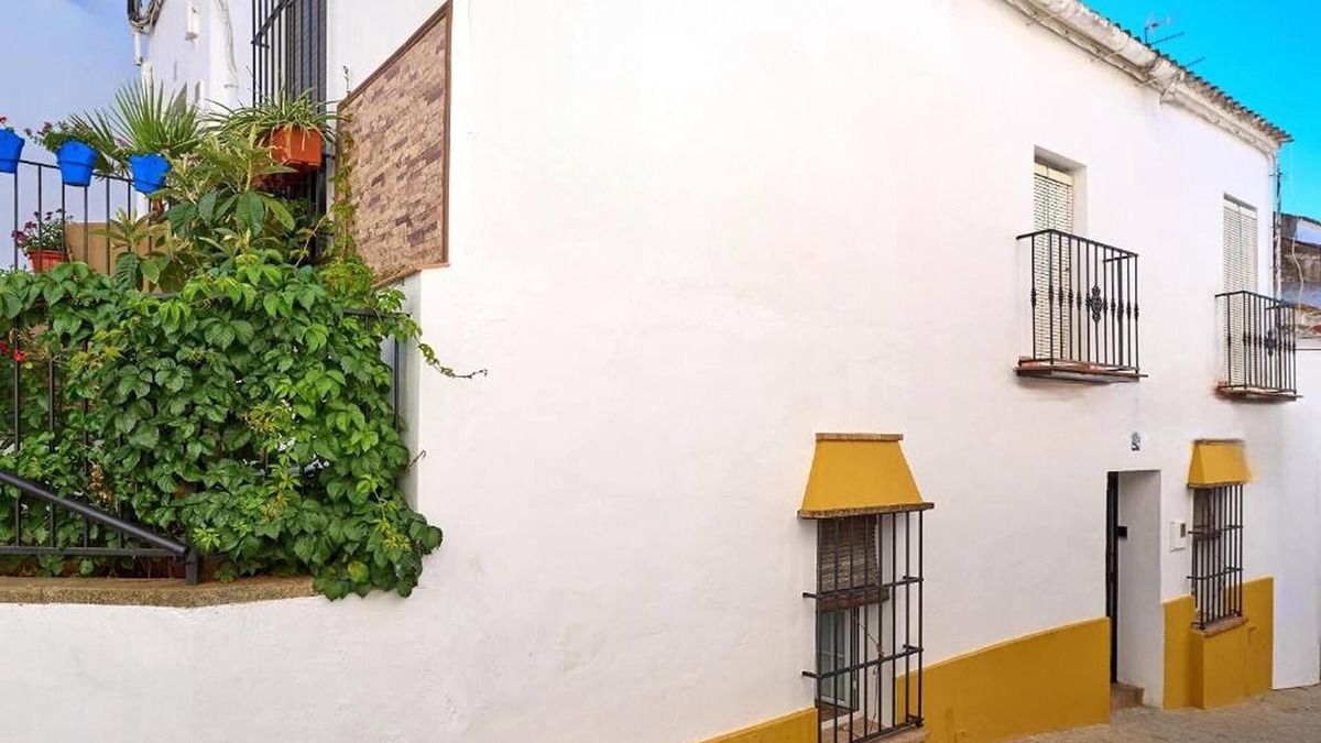 Penaflor House | Apartment in Andalusia with Scenic Views