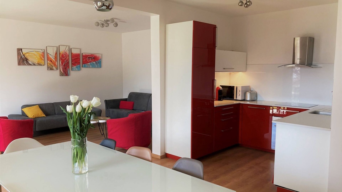 Albertville Apartment | Apartment in architect-designed house - Private garden