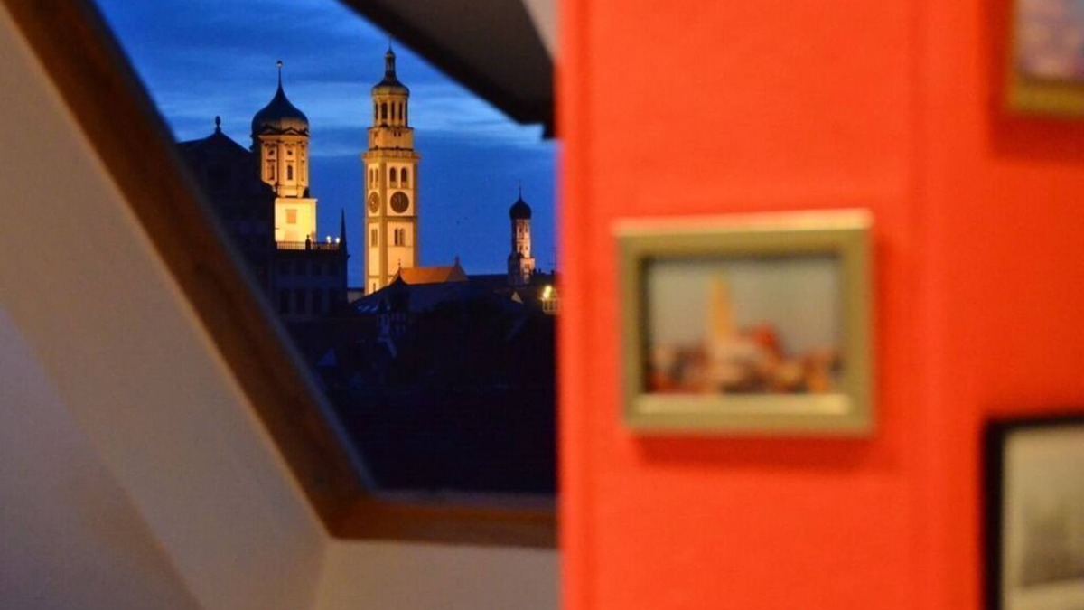 Innenstadt Apartment | Apartment in Augsburg with Whirlpool Bathtub