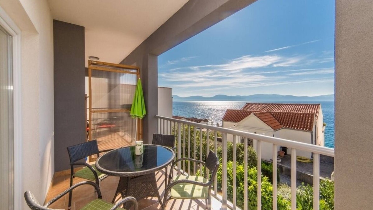 Brist Apartment | Apartment in Brist with Balcony, Air condition, WIFI (610-4)