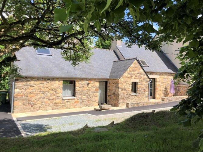 Guiclan House | Apartment in Brittany near Sandy Beaches
