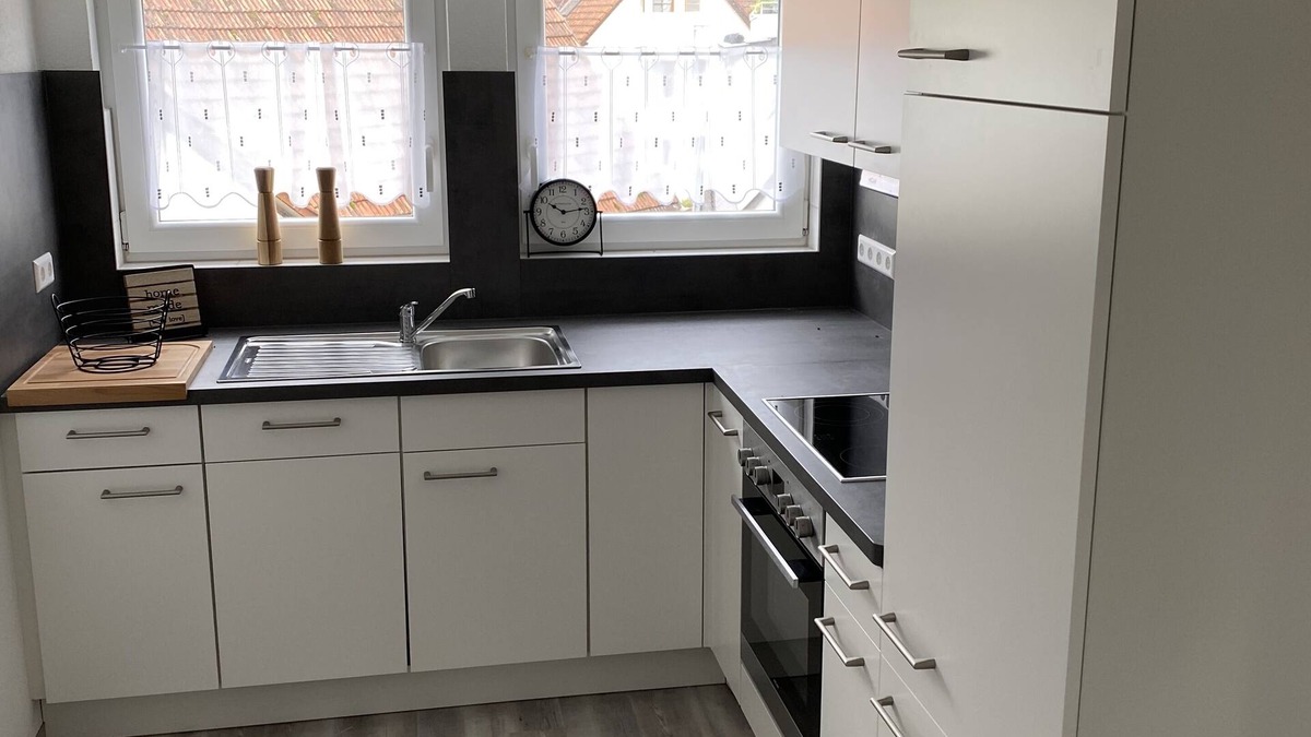 Huettlingen House | Apartment in central location with balcony