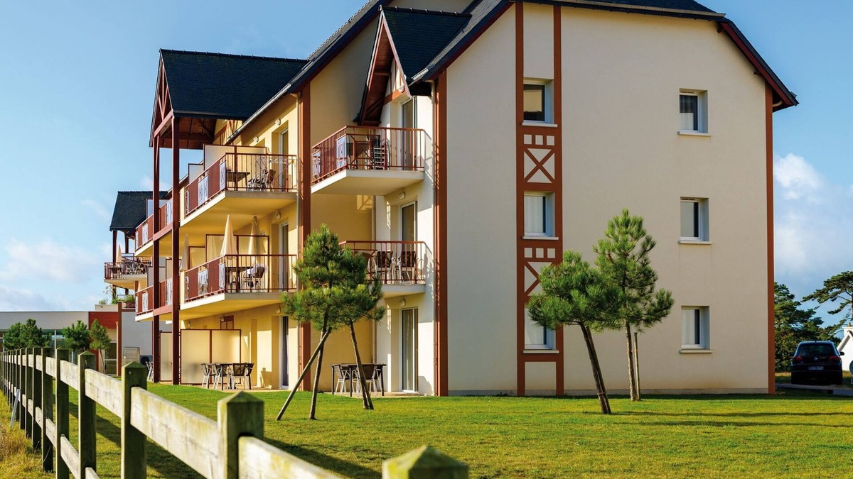 Sables-d'Or-les-Pins Apartment | Apartment in Fréhel near Cap Fréhel
