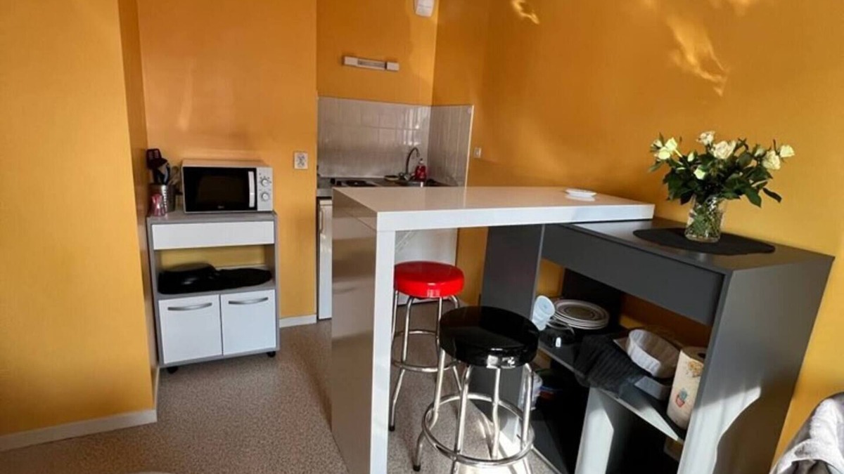 Mignaloux-Beauvoir Apartment | Apartment in secure residence