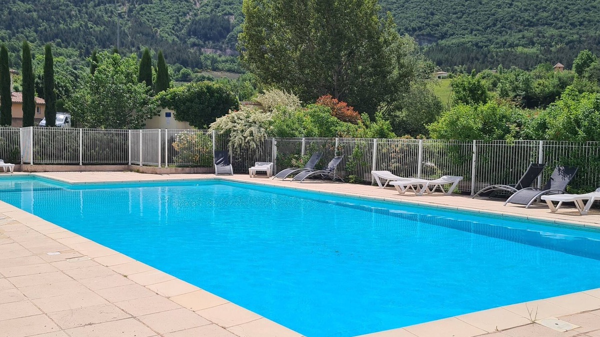 Montbrun-les-Bains Apartment | Apartment in the Hameau des Sources (Ask for the spa package)