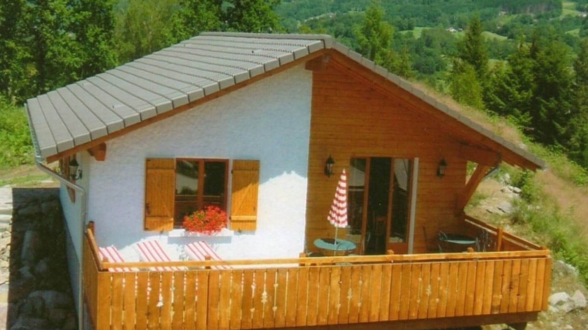 Le Thillot Ski Chalet | Apartment in France near Scenic Trails