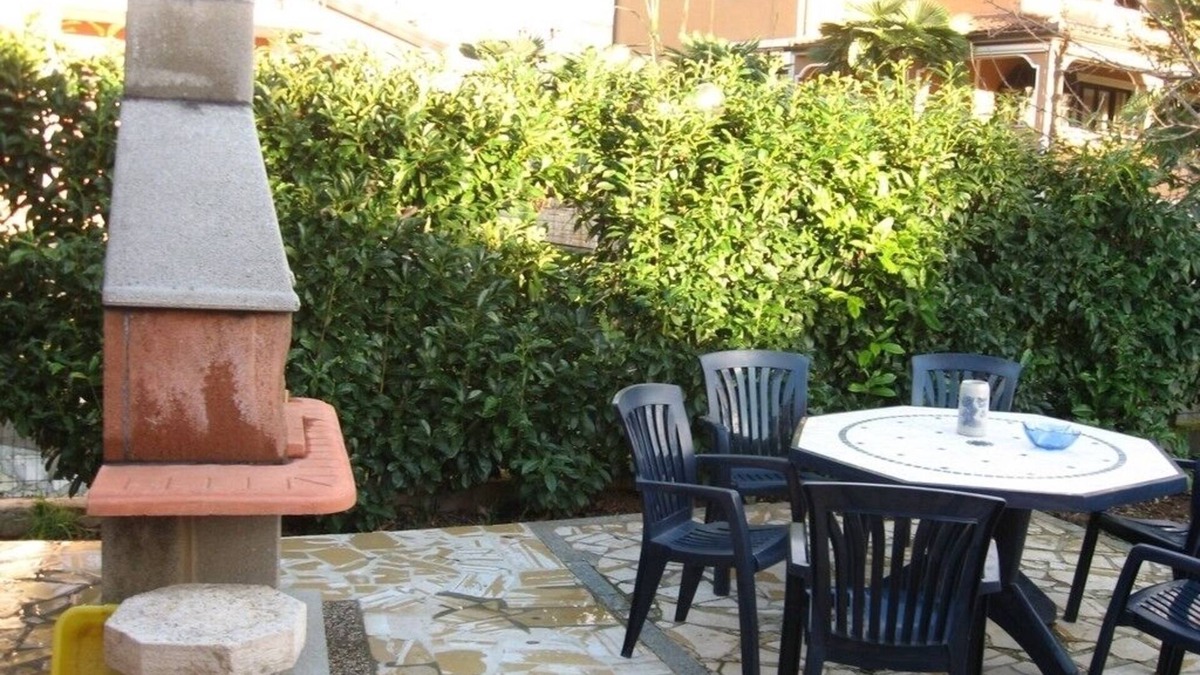 Funtana Apartment | Apartment in Funtana with Air condition, WIFI, Washing machine (4990-1)