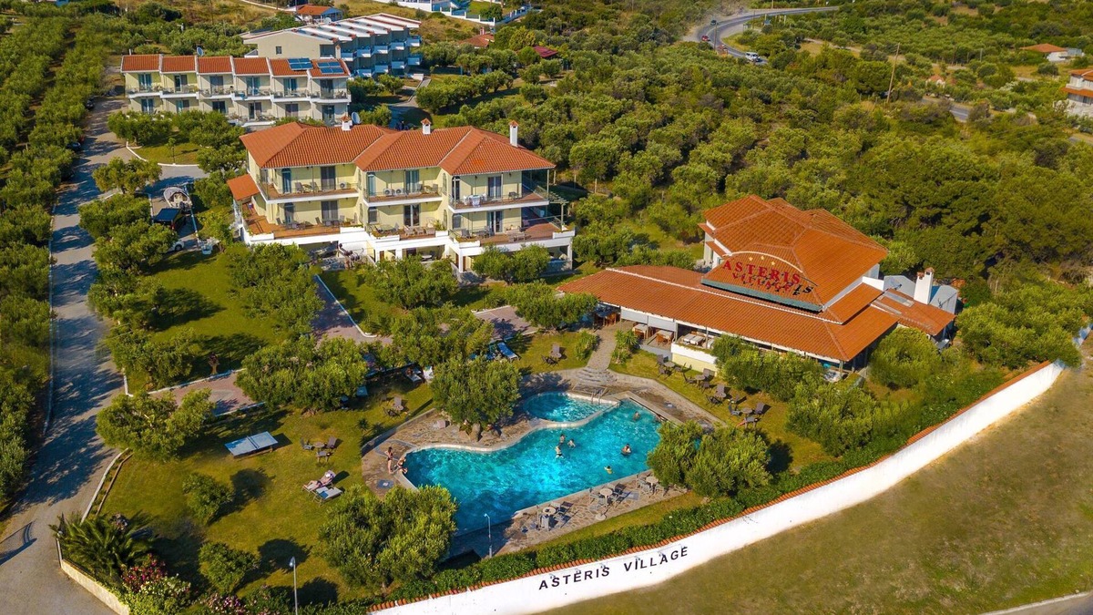 Gerakini Apartment | Apartment in Gerakini with a shared swimming pool