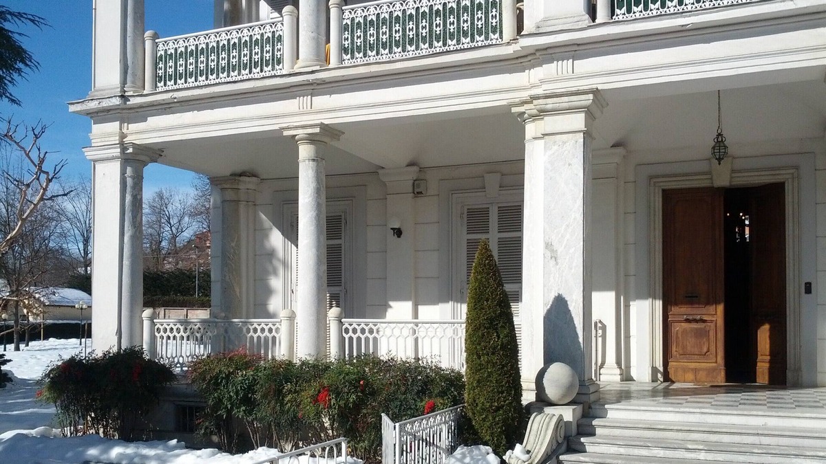 Vicoforte Apartment | Apartment in historic private villa built in the second half of 1800 in Langhe